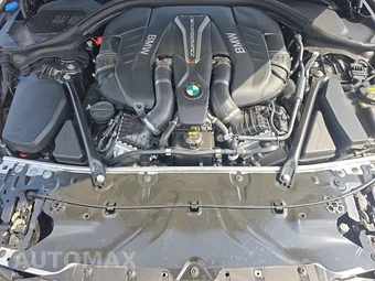 2018 BMW 5 Series Sedan M550i xDrive - miniatura 15