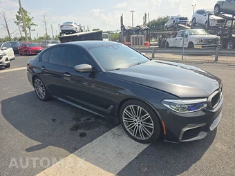 2018 BMW 5 Series Sedan M550i xDrive - miniatura 3