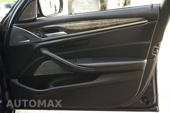 2018 BMW 5 Series Sedan M550i xDrive - miniatura 19