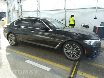 2018 BMW 5 Series Sedan xDrive iPerformance SPORT LINE - miniatura 3