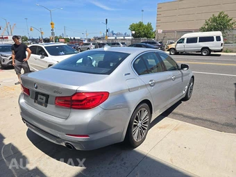 2018 BMW 5 Series Sedan xDrive iPerformance SPORT LINE - miniatura 3