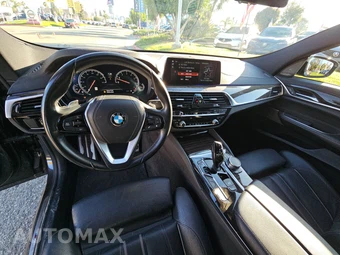 2018 BMW 6 Series Gran Turismo 640i xDrive Hatchback M SPORT LINE - miniatura 11