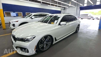 2018 BMW 7 Series Sedan 740i M SPORT LINE - miniatura 29
