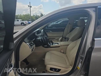 2018 BMW 7 Series Sedan 740i - miniatura 13