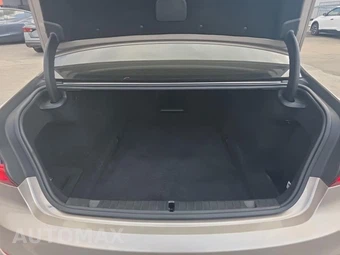 2018 BMW 7 Series Sedan 740i - miniatura 20