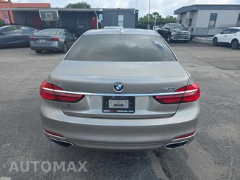 2018 BMW 7 Series Sedan 740i - miniatura 5