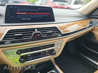 2018 BMW 7 Series Sedan 740i - miniatura 11