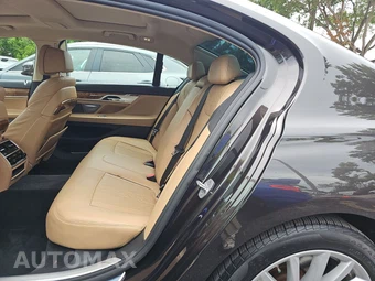 2018 BMW 7 Series Sedan 740i - miniatura 13