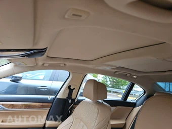 2018 BMW 7 Series Sedan 740i - miniatura 17