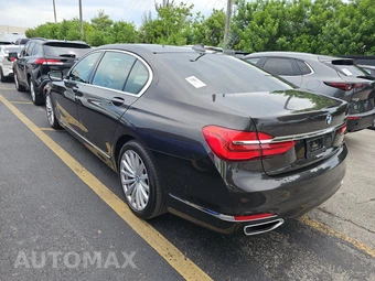 2018 BMW 7 Series Sedan 740i - miniatura 6