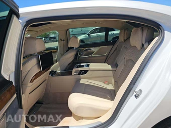 2018 BMW 7 Series Sedan 750i - miniatura 13