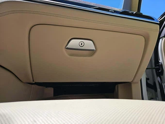 2018 BMW 7 Series Sedan 750i - miniatura 19