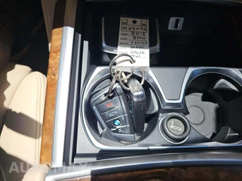2018 BMW 7 Series Sedan 750i - miniatura 8