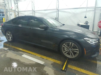 2018 BMW 7 Series Sedan 750i xDrive M SPORT LINE - miniatura 3