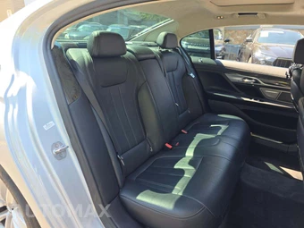 2018 BMW 7 Series Sedan 750i xDrive - miniatura 16