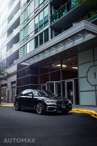 2018 BMW 7 Series Sedan M760i xDrive - miniatura 16