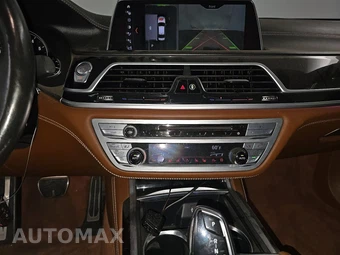 2018 BMW 7 Series Sedan M760i xDrive - miniatura 11