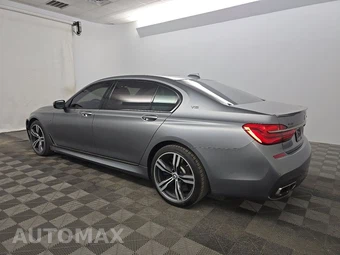 2018 BMW 7 Series Sedan M760i xDrive - miniatura 6