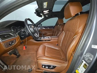 2018 BMW 7 Series Sedan M760i xDrive - miniatura 7