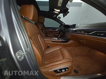 2018 BMW 7 Series Sedan M760i xDrive - miniatura 8