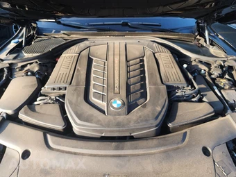2018 BMW 7 Series Sedan M760i xDrive - miniatura 15