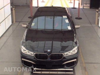 2018 BMW 7 Series Sedan M760i xDrive - miniatura 2