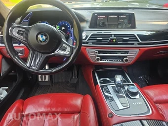 2018 BMW 7 Series Sedan M760i xDrive - miniatura 14