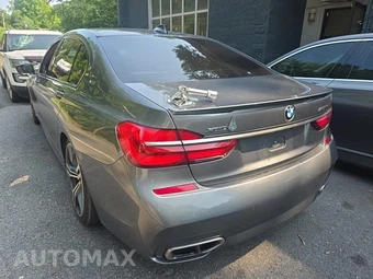 2018 BMW 7 Series Sedan M760i xDrive - miniatura 6