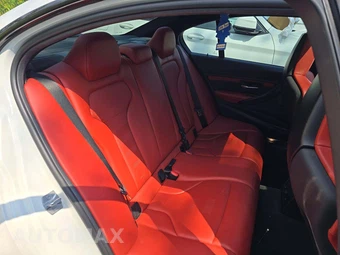2018 BMW M3 Sedan - miniatura 16