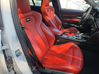 2018 BMW M3 Sedan - miniatura 18