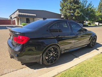 2018 BMW M3 Sedan - miniatura 4