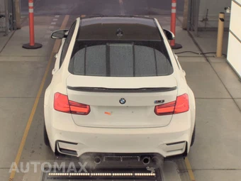 2018 BMW M3 Sedan – miniatura 5