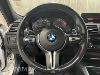 2018 BMW M3 Sedan - miniatura 10