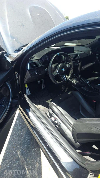 2018 BMW M4 Coupe - miniatura 30