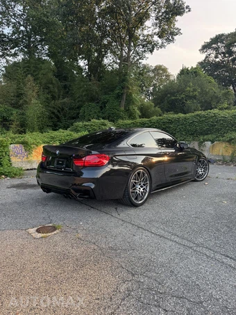2018 BMW M4 Coupe - miniatura 11