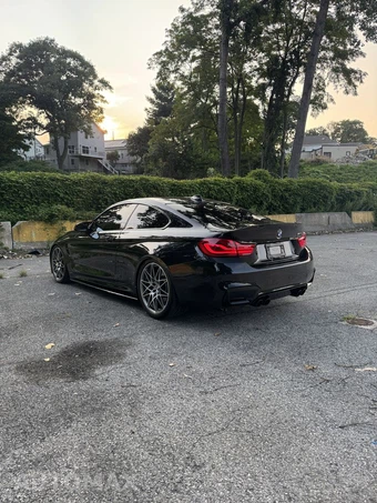 2018 BMW M4 Coupe - miniatura 12