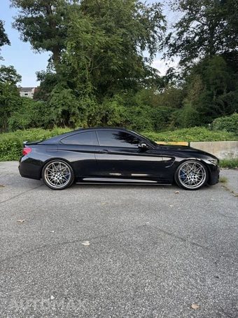 2018 BMW M4 Coupe - miniatura 14