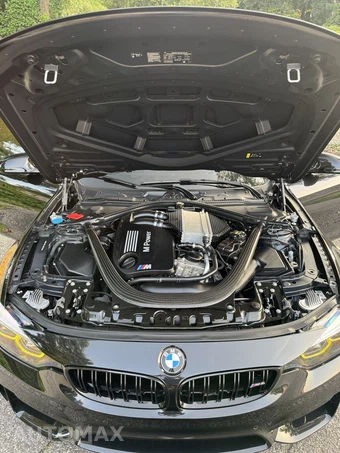2018 BMW M4 Coupe - miniatura 3