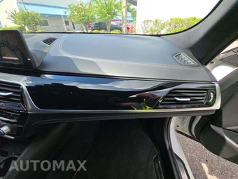 2018 BMW M5 Sedan - miniatura 19