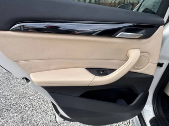 2018 BMW X1 Sports Activity Vehicle sDrive28i - miniatura 24