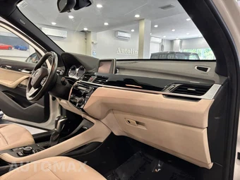 2018 BMW X1 Sports Activity Vehicle sDrive28i - miniatura 10