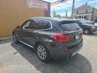 2018 BMW X3 Sports Activity Vehicle xDrive30i – miniatura 2