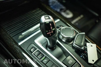 2018 BMW X5 Sports Activity Vehicle iPerformance - miniatura 21
