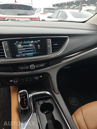 2018 Buick Enclave Essence 1SL - miniatura 11