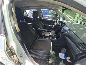 2018 Buick Encore Preferred 1SB - miniatura 18