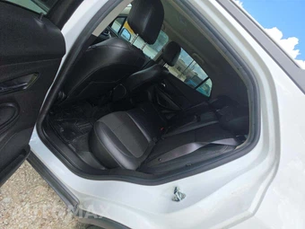 2018 Buick Encore Preferred 1SB – miniatura 10