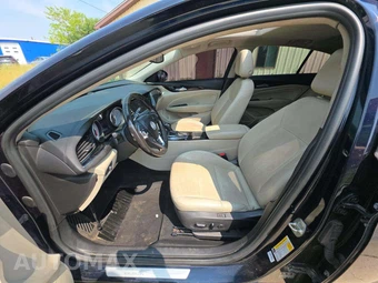 2018 Buick Regal Sportback Essence Hatchback 1SL – miniatura 3