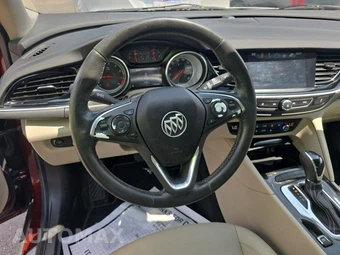 2018 Buick Regal Sportback Essence Hatchback 1SL - miniatura 14