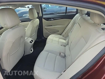 2018 Buick Regal Sportback Essence Hatchback 1SL - miniatura 16