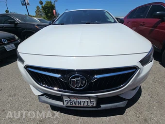 2018 Buick Regal Sportback Preferred Hatchback 1SB – miniatura 2